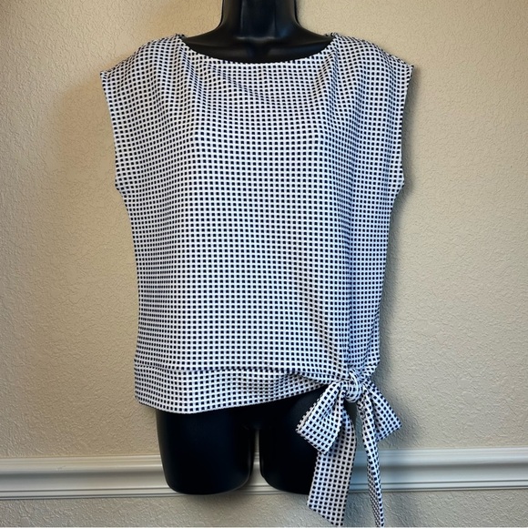 Daniel Cremieux Tops - Cremieux Women's Small KNT Connie Tie Navy White Check Sleeveless Side Tie NWT